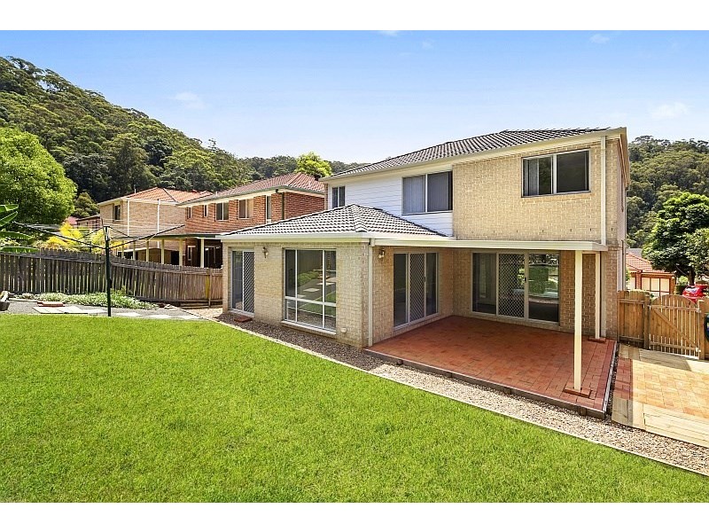 11 Wixstead Close, Point Clare NSW 2250