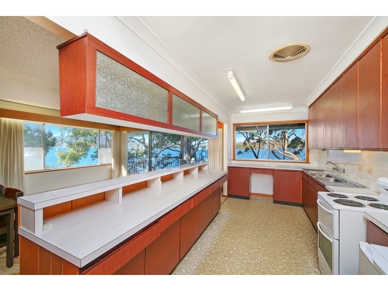 21 Alukea Avenue, Point Clare NSW 2250