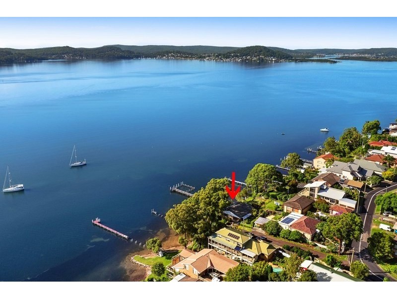 21 Alukea Avenue, Point Clare NSW 2250