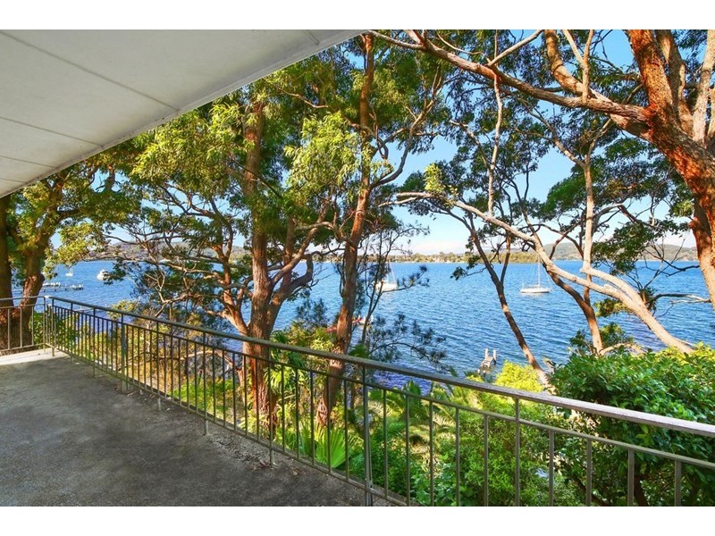 21 Alukea Avenue, Point Clare NSW 2250