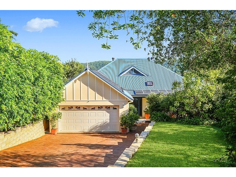 3 Waterview Crescent, Tascott NSW 2250