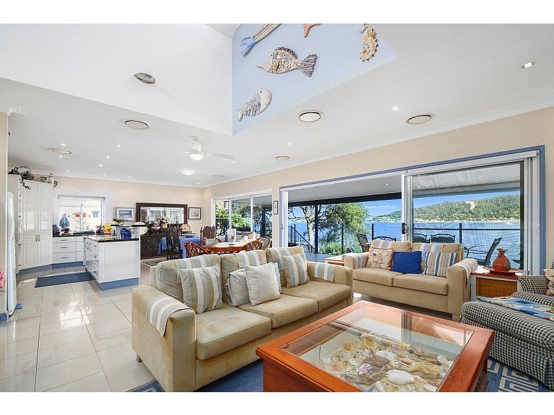 3 Waterview Crescent, Tascott NSW 2250