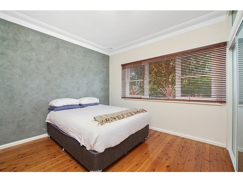 248 Brisbane Water Drive, Point Clare NSW 2250