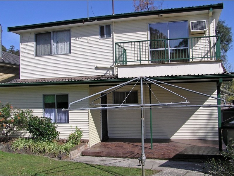 3 Tania Drive, Point Clare NSW 2250