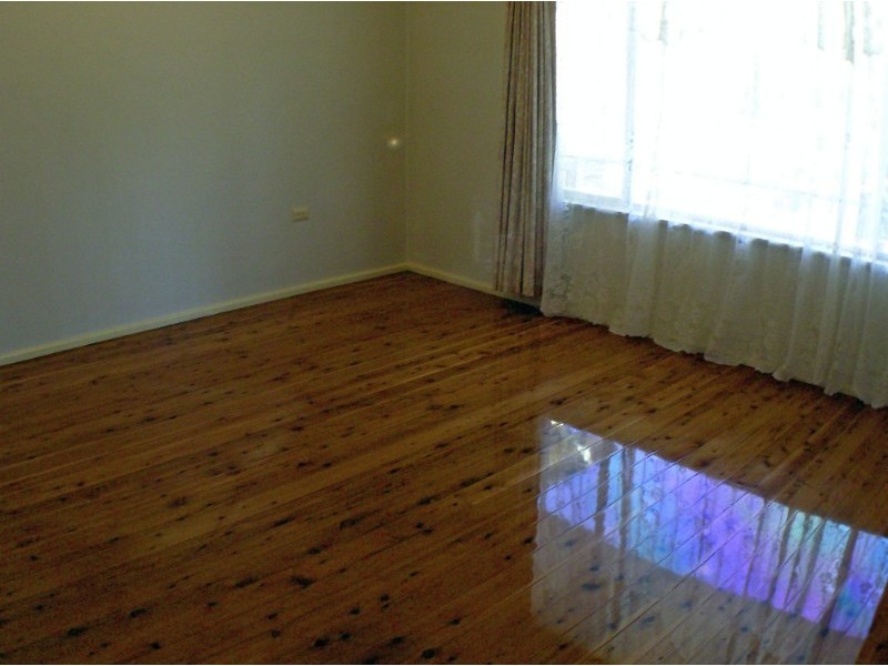 3 Tania Drive, Point Clare NSW 2250