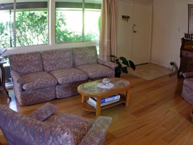 5 Bel-Hilton Parad, Point Clare NSW 2250