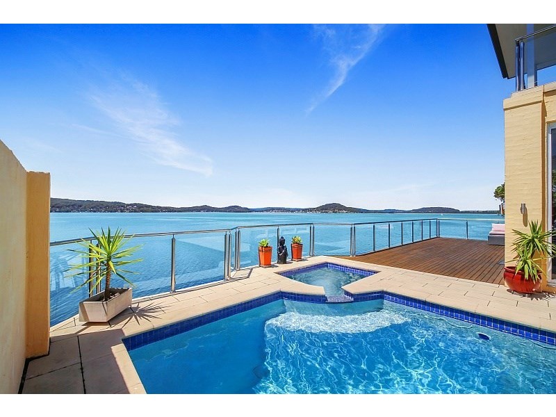 5a Coogee Road, Point Clare NSW 2250