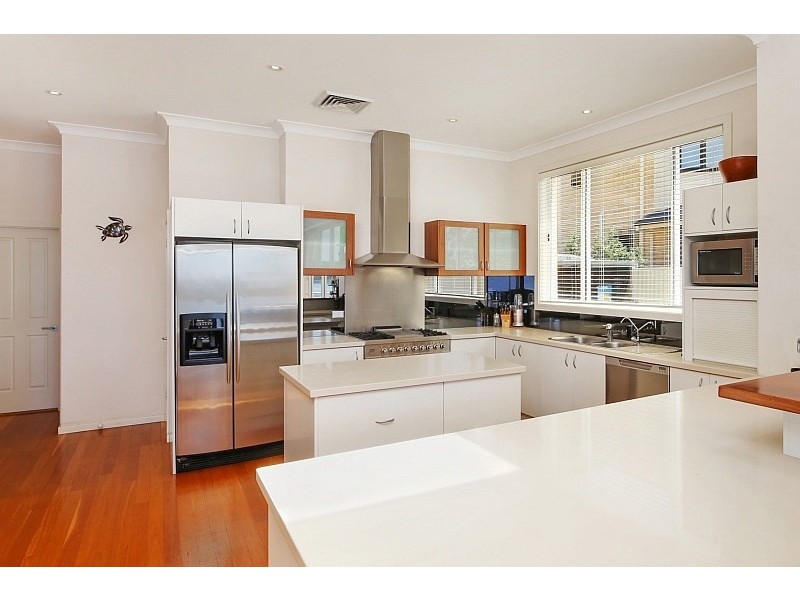 5a Coogee Road, Point Clare NSW 2250