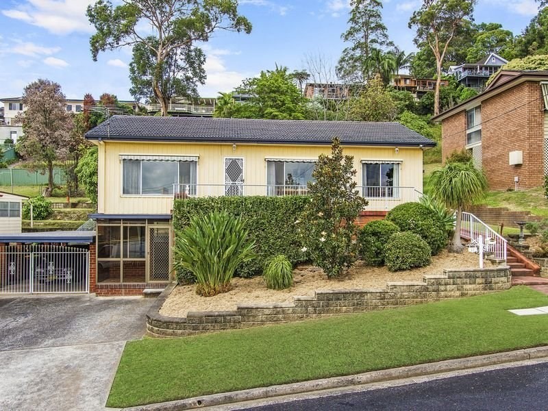 27 Fiona Street, Point Clare NSW 2250