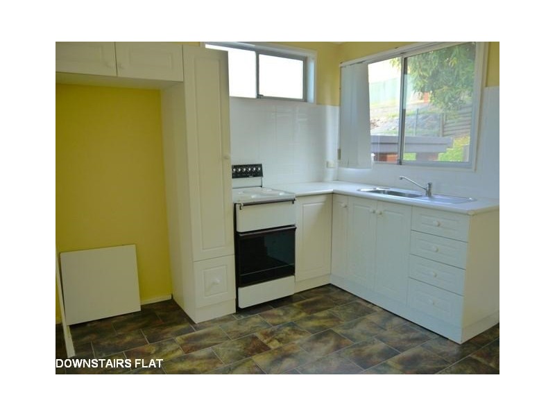 27 Fiona Street, Point Clare NSW 2250