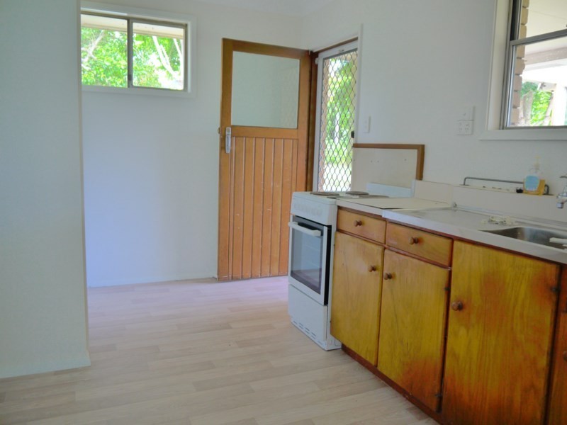 21 Noonan Point Avenue, Point Clare NSW 2250