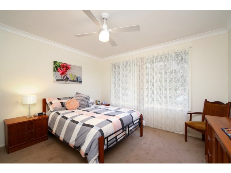 32 Golden Avenue, Point Clare NSW 2250