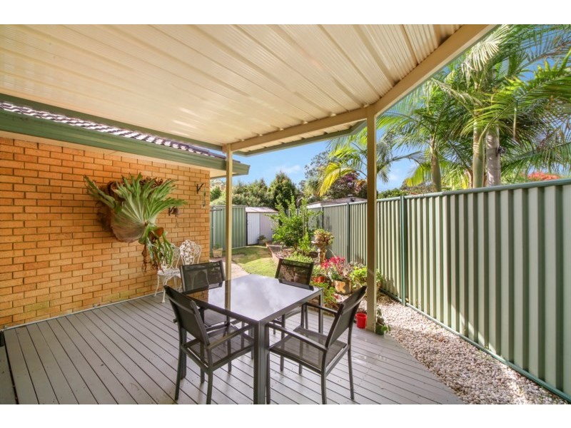 32 Golden Avenue, Point Clare NSW 2250
