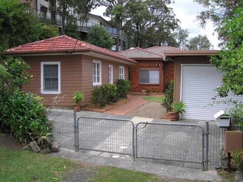 14 Noonan Pt Avenue, Point Clare NSW 2250