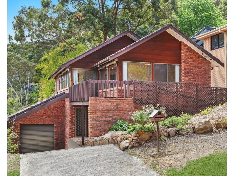 10 Kateena Avenue, Tascott NSW 2250