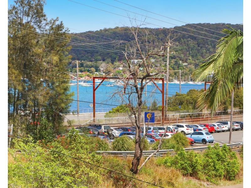 10 Kateena Avenue, Tascott NSW 2250