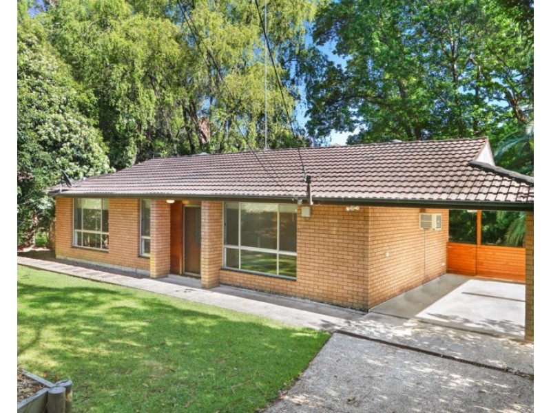 4 Sage Place, Point Clare NSW 2250