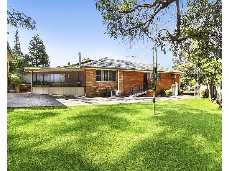39 Wendy Drive, Point Clare NSW 2250