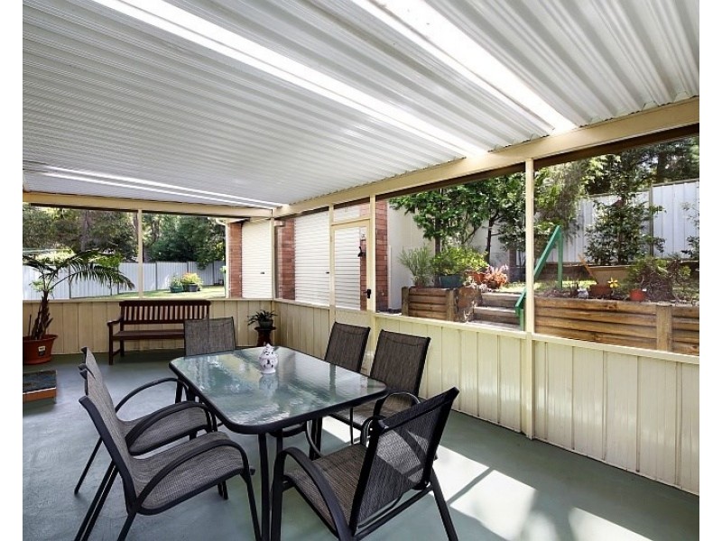 39 Wendy Drive, Point Clare NSW 2250