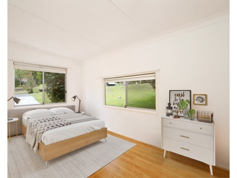 10 Tania Drive, Point Clare NSW 2250