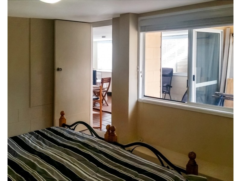 22 Tania Drive, Point Clare NSW 2250