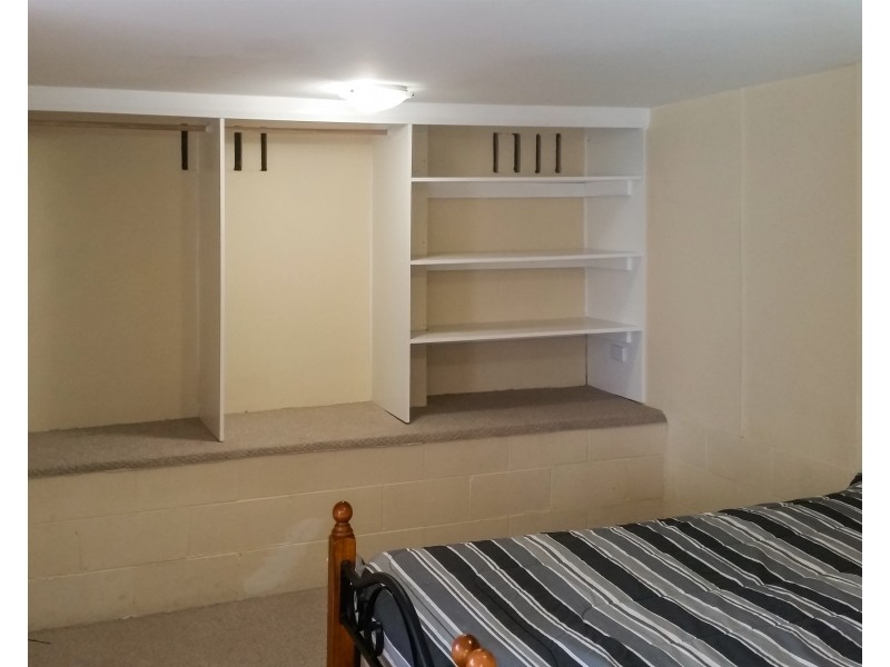 22 Tania Drive, Point Clare NSW 2250