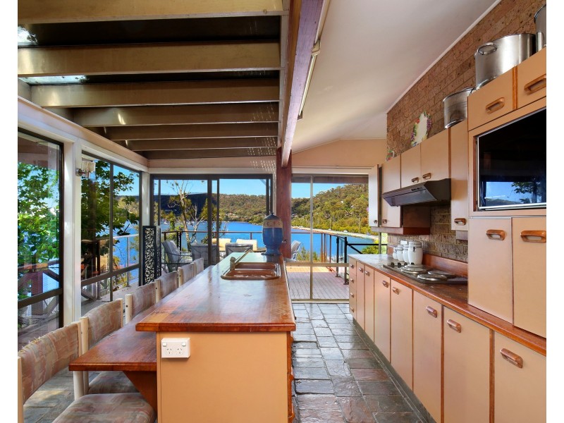 92 Brisbane Water Drive, Tascott NSW 2250