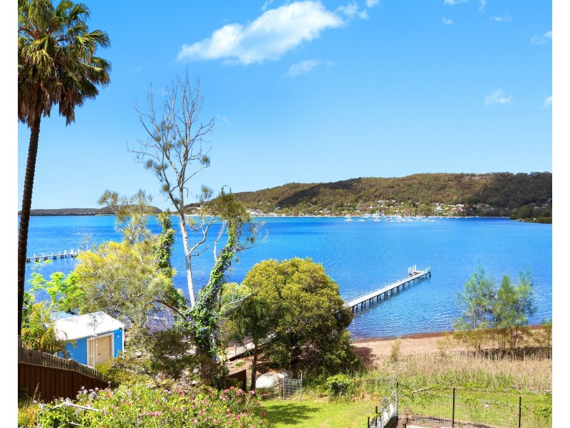 92 Brisbane Water Drive, Tascott NSW 2250