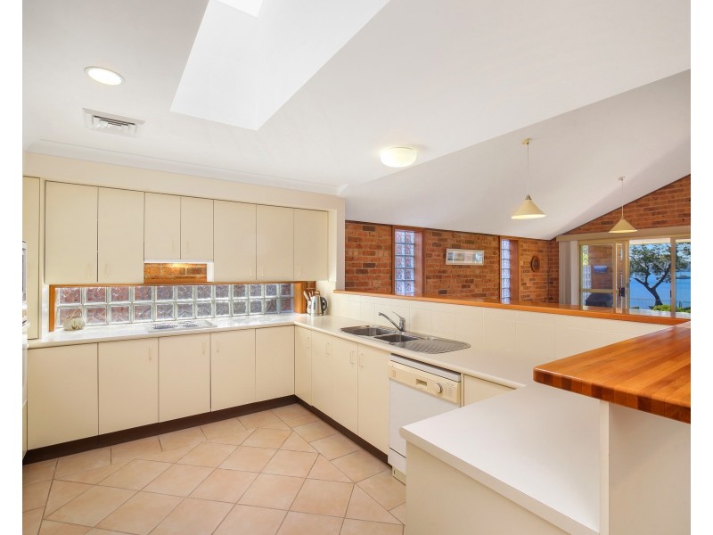 83 Victory Parade, Tascott NSW 2250