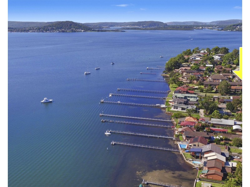 1/15 Kurrawa Avenue, Point Clare NSW 2250