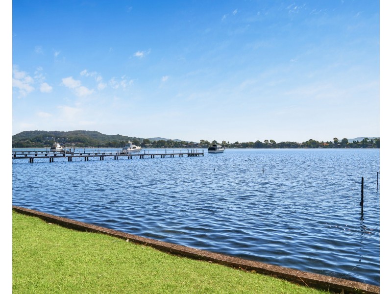 1/15 Kurrawa Avenue, Point Clare NSW 2250