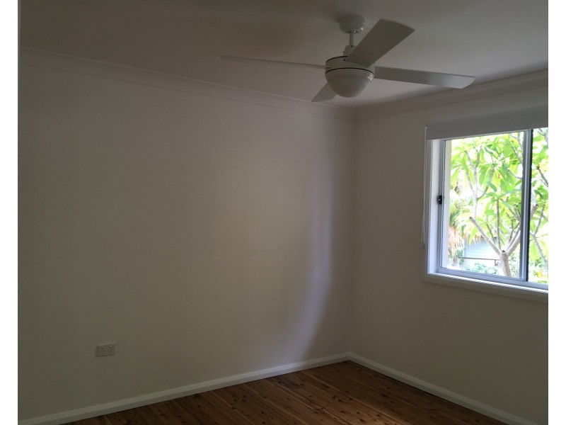 14 Matthews Parade, Point Clare NSW 2250