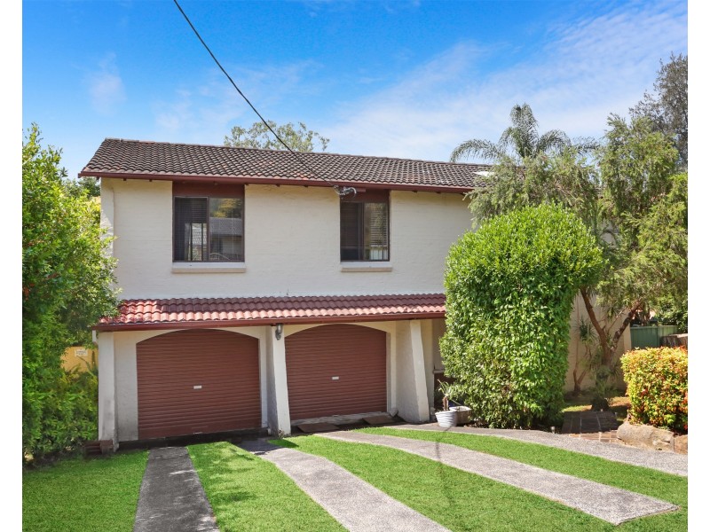 15 Welwyn Grove, Point Clare NSW 2250
