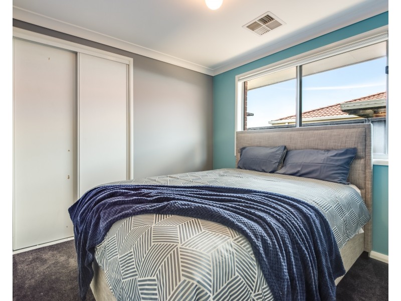 29 Manooka Road, Point Clare NSW 2250