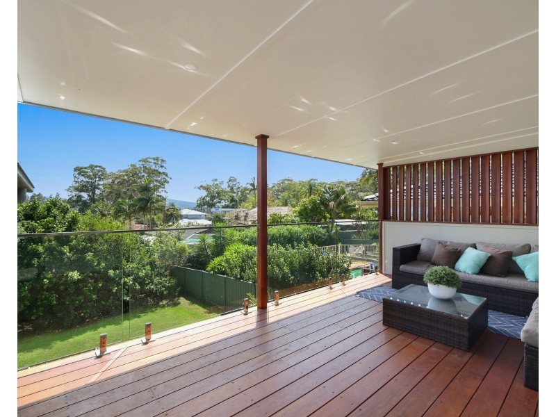 16 Lakewood Avenue, Green Point NSW 2251