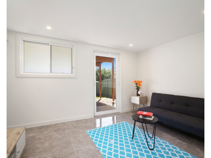 16 Lakewood Avenue, Green Point NSW 2251