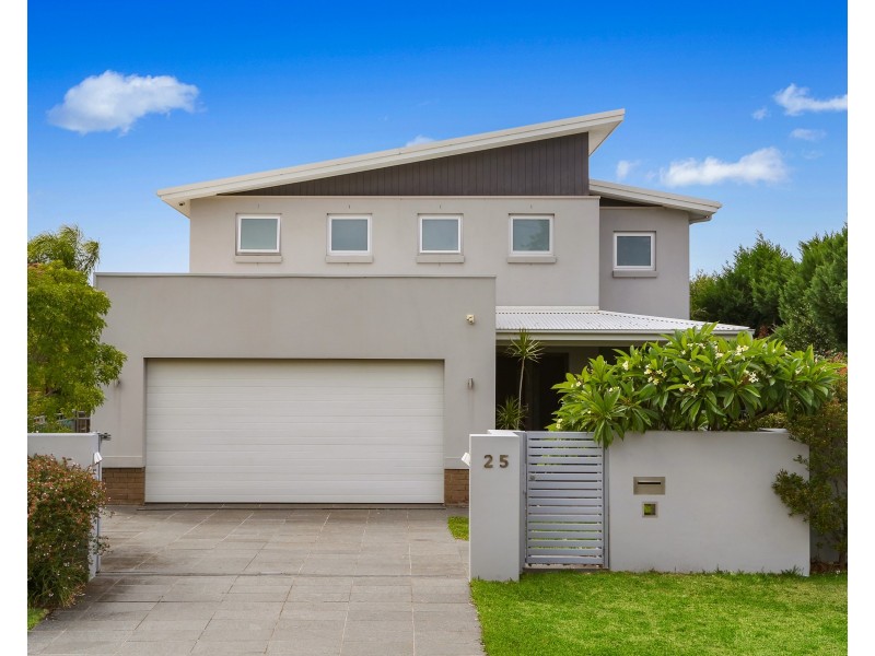 25 Coogee Road, Point Clare NSW 2250