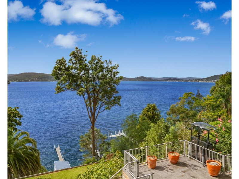 25 Coogee Road, Point Clare NSW 2250