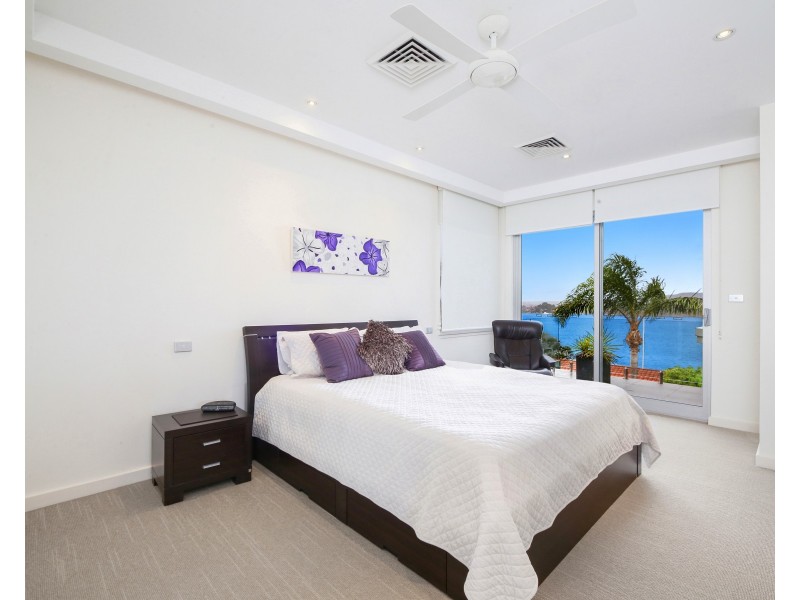 25 Coogee Road, Point Clare NSW 2250