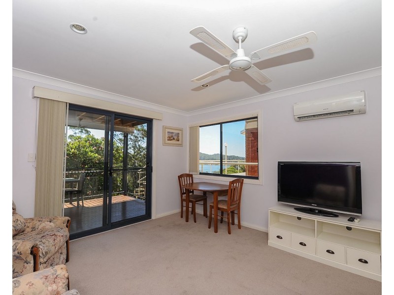 21b Penang Street, Point Clare NSW 2250