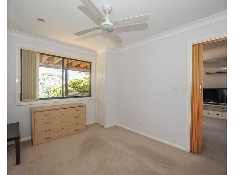 21b Penang Street, Point Clare NSW 2250