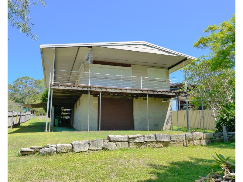 16 Margaret Street, Point Clare NSW 2250