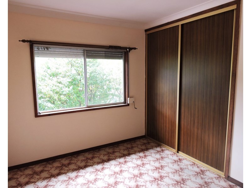 16 Margaret Street, Point Clare NSW 2250