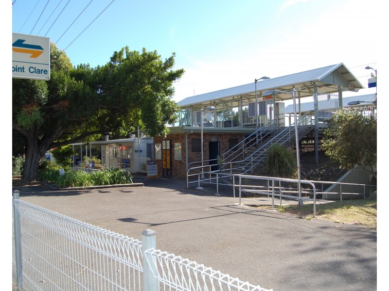 16 Margaret Street, Point Clare NSW 2250