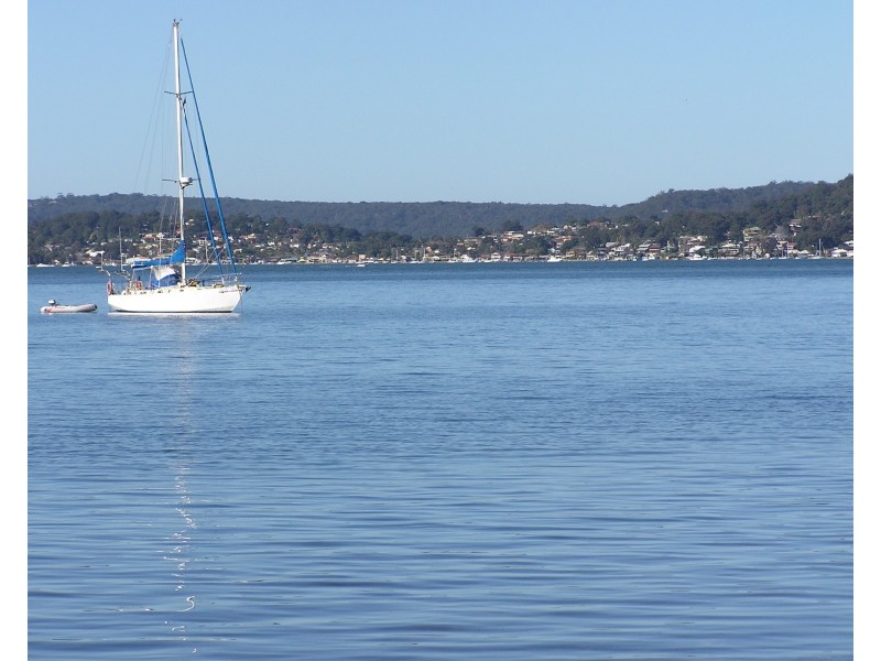 16 Margaret Street, Point Clare NSW 2250