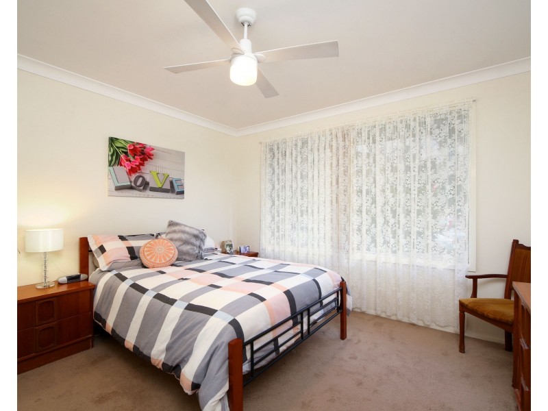 32 Golden Avenue, Point Clare NSW 2250