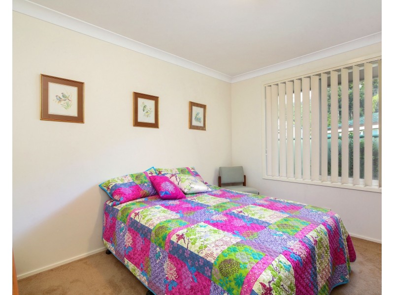 32 Golden Avenue, Point Clare NSW 2250