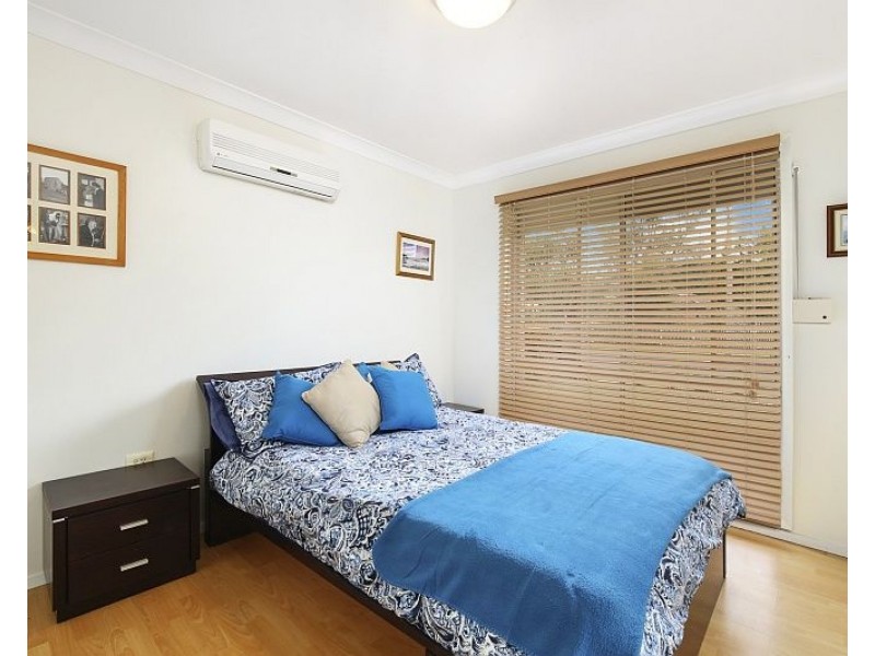 16 Sunshine Drive, Point Clare NSW 2250