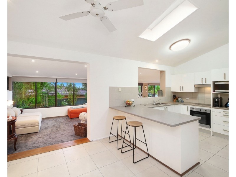 50 Premier Way, Bateau Bay NSW 2261