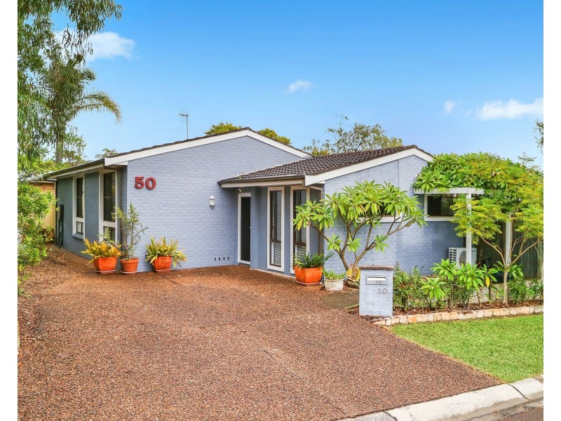 50 Premier Way, Bateau Bay NSW 2261